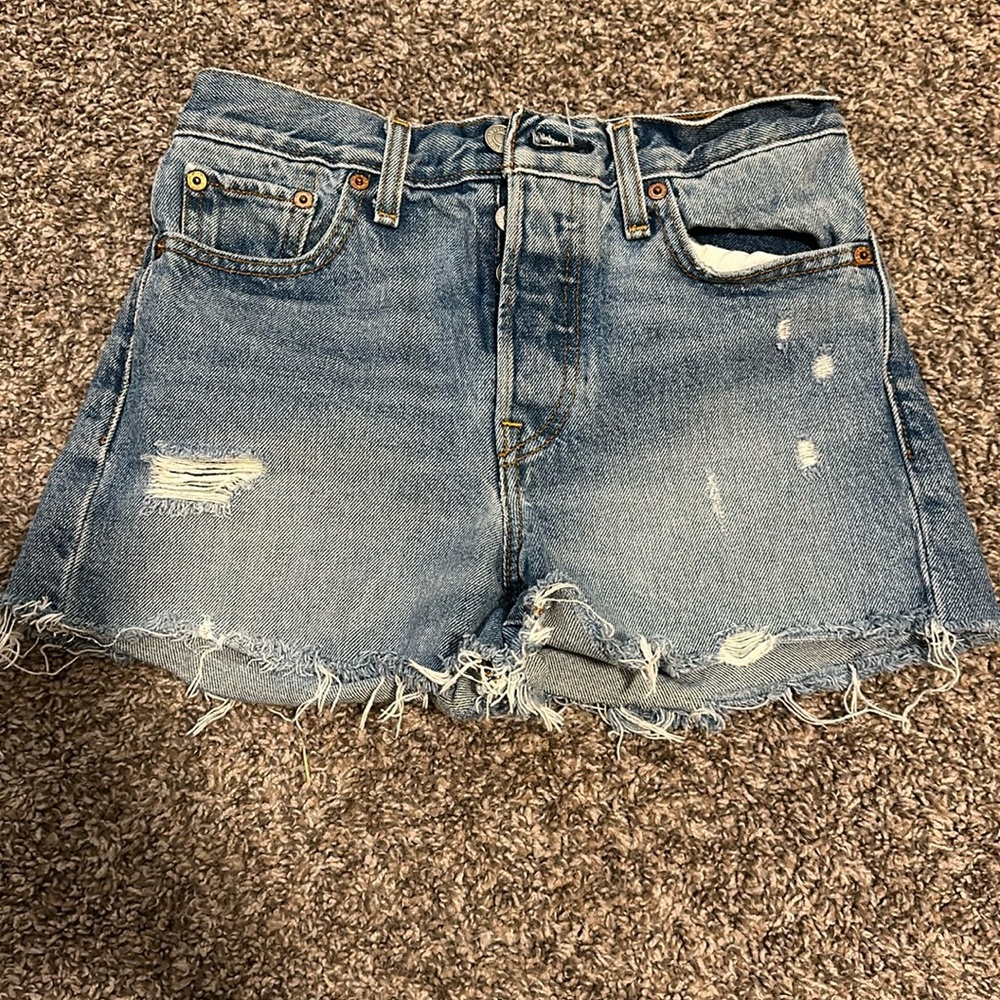 Levis cutoff shorts
